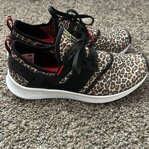 New Balance Women’s Tennis Shoe size 8.5